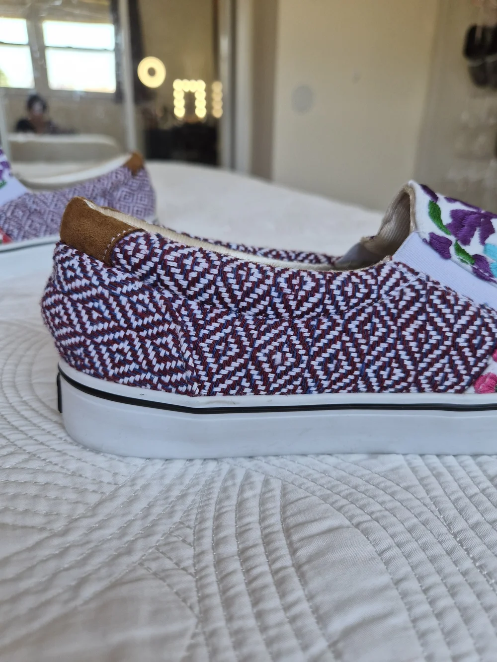 LIKE NEW Ndavaa Embroidered Floral Slip-On Sneakers - Multicolor Mens 8